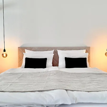 Makers And Rosental Am Schlosspark